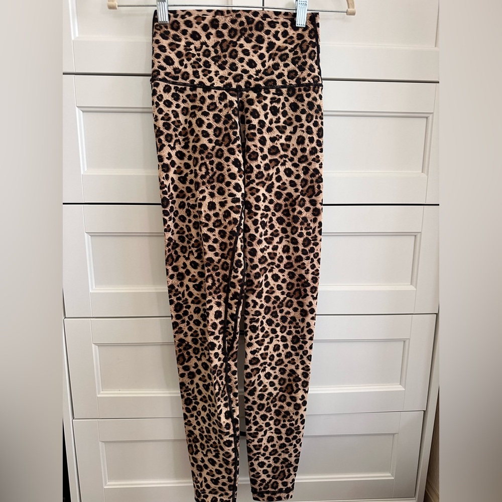 Colorfulkoala leopard print leggings Size XS